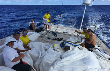 Nono giorno nell'oceano per il TWT Sailing Team